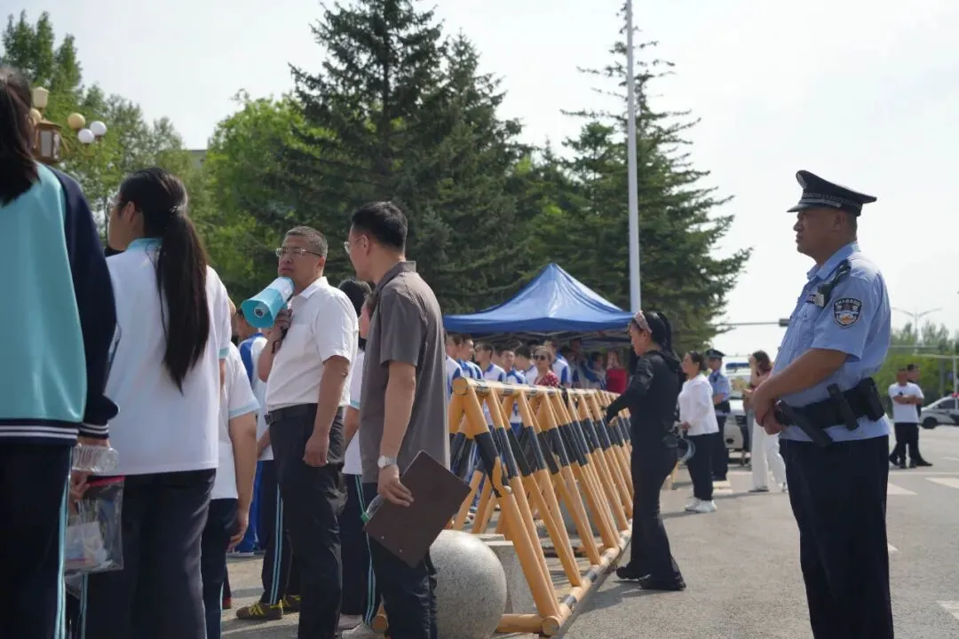 中考路上 红兴隆公安为梦想再续航!-第23张图片-四季读书网