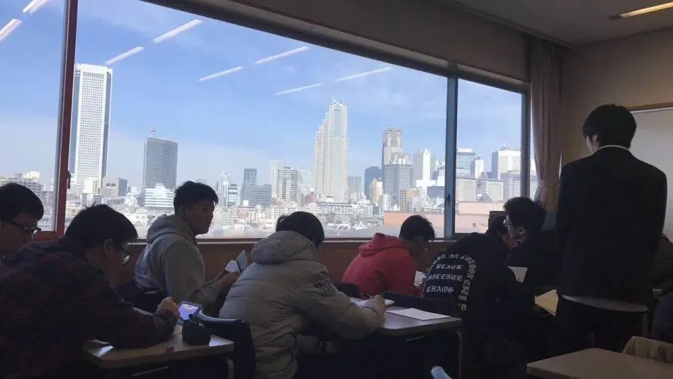 赴日留学流行学习谷:中考出分后,这条“弯道超车”路线火了!-第41张图片-四季读书网