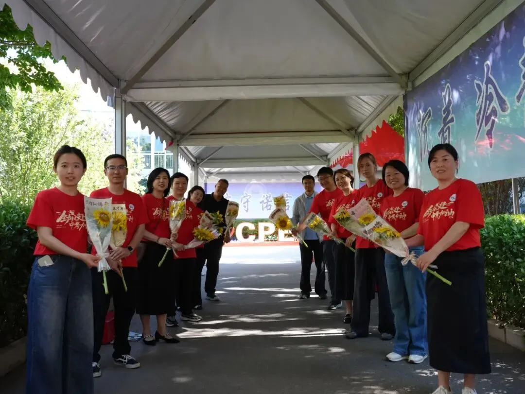 中考最后一天|提笔是少年,合笔是荣光-第39张图片-四季读书网