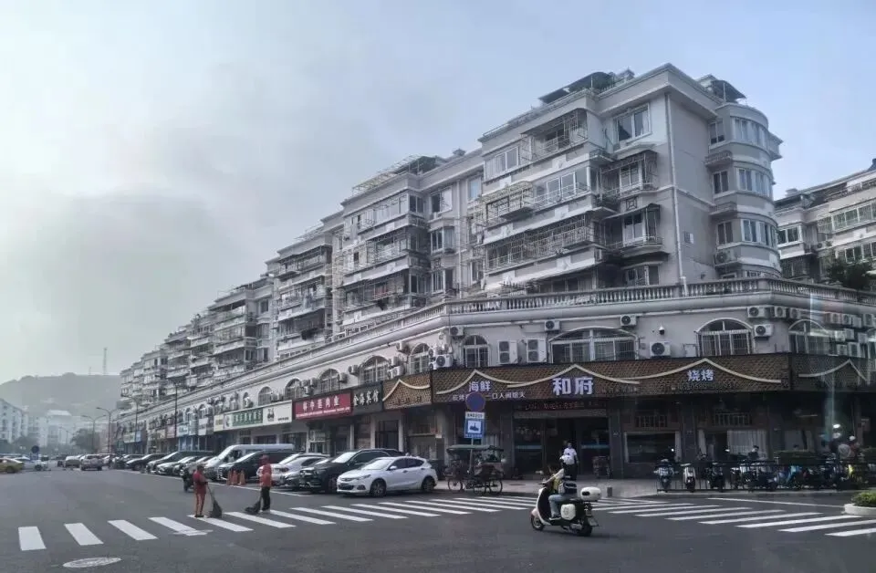 全国第一个取消中考分流的城市,出现了!家长圈沸腾,我却想起那个告了学校的高中生……-第8张图片-四季读书网
