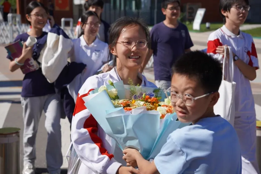 北京经开区中考圆满收官!-第15张图片-四季读书网