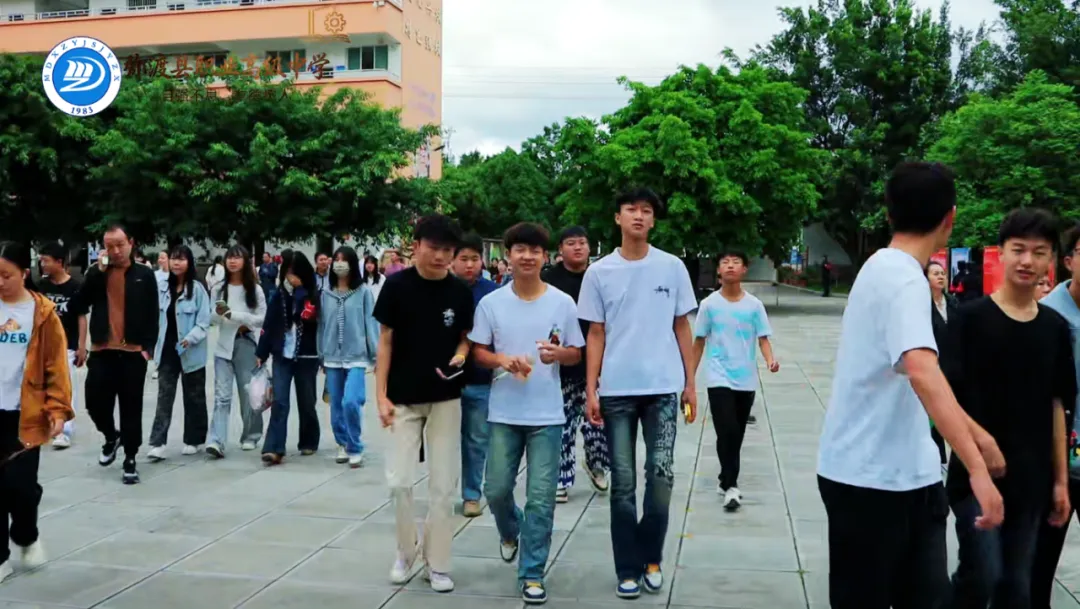 中考落幕 梦想再启-第18张图片-四季读书网