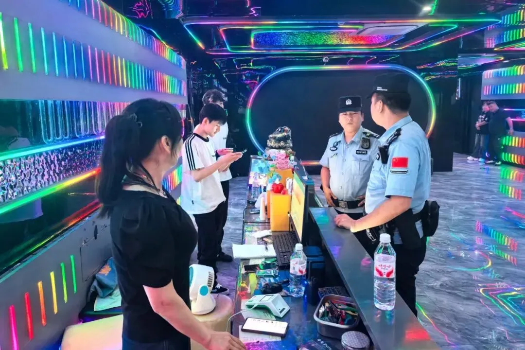 高考余温未散,中考接踵而至!他们已就位~~-第8张图片-四季读书网