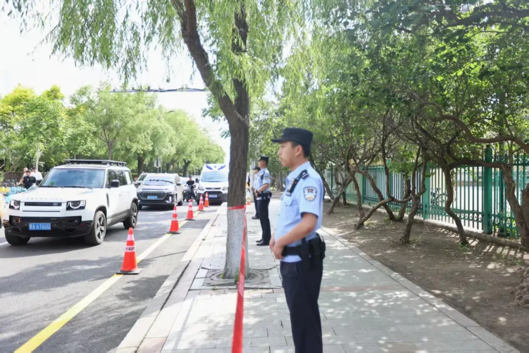 护航中考 道外公安全力守护学子逐梦路-第5张图片-四季读书网
