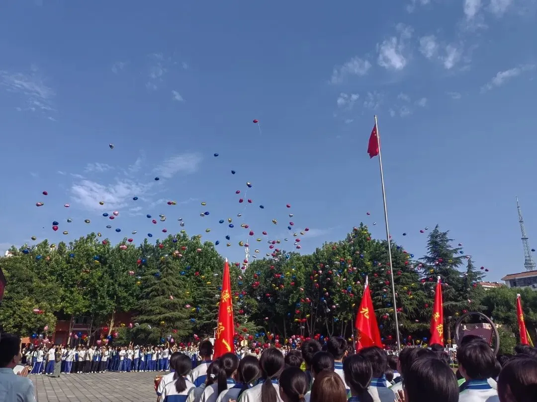 致刚刚走出中考考场的你:盛夏蓄力,奔赴山海-第1张图片-四季读书网