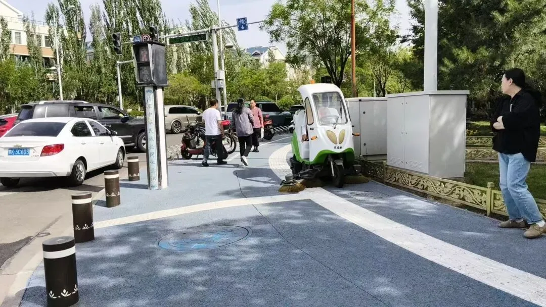 护航中考、洁净相伴——康巴什市政环卫公司全力做好中考考点环境卫生保障工作-第6张图片-四季读书网