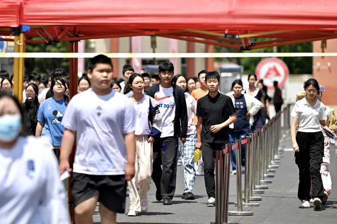 中考见闻∣您是不突然发现,自己的孩子长大了……-第4张图片-四季读书网