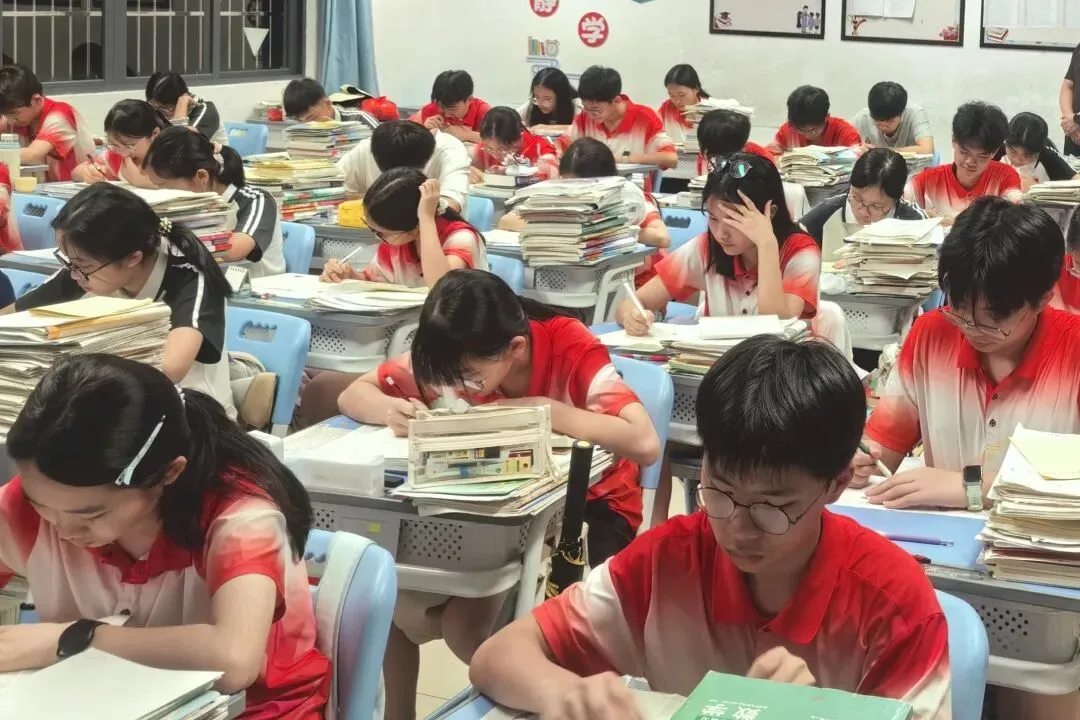 高州市泗水中学中考心理调适指南|家校同心稳心态,多方携手护学子-第33张图片-四季读书网