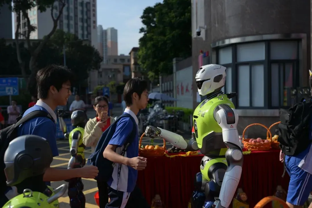 中考首日,科技警力齐上阵!解锁护考新模式→-第21张图片-四季读书网