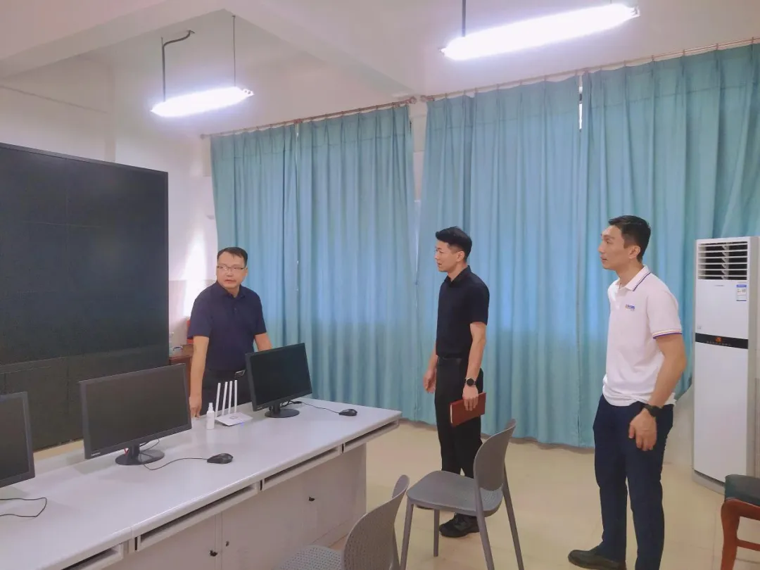 同心聚力,护航中考 ——杨侨镇领导带队到杨侨中学检查考点准备工作-第1张图片-四季读书网