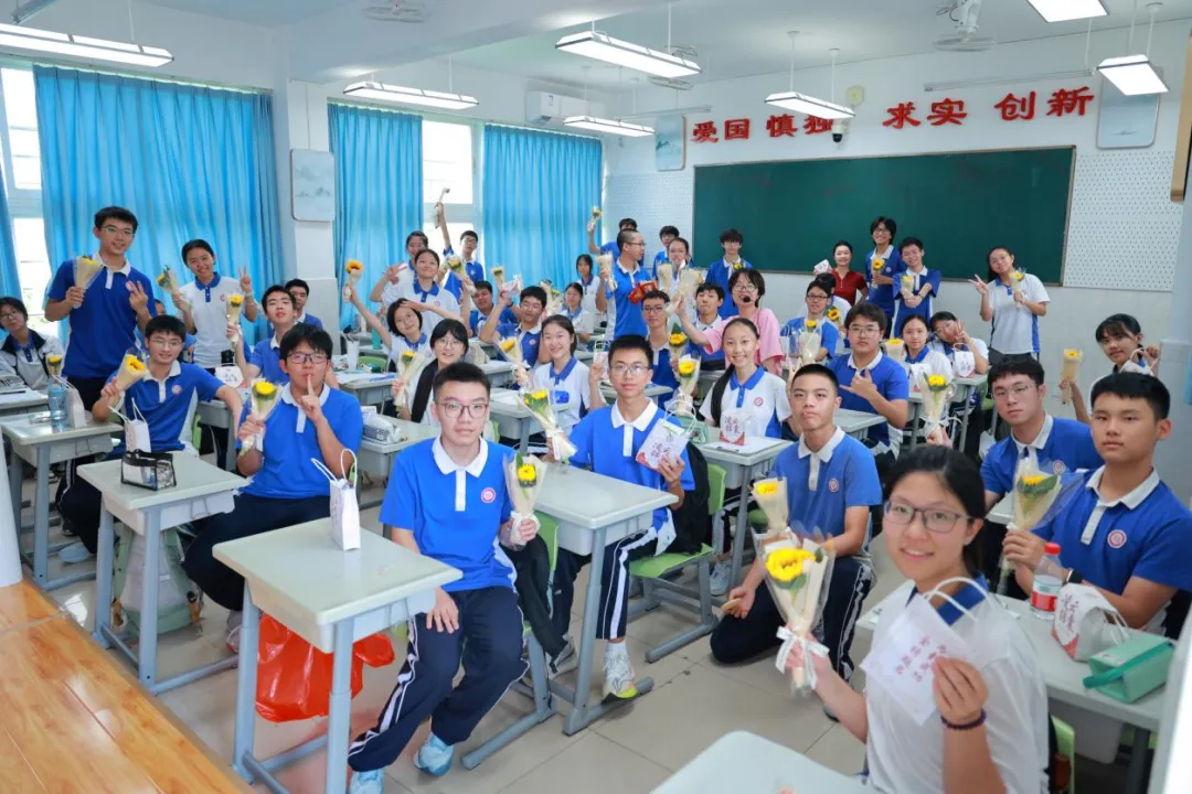 三程暖意,助力巅峰——红岭石厦中考暖心护航系列活动圆满收官-第78张图片-四季读书网