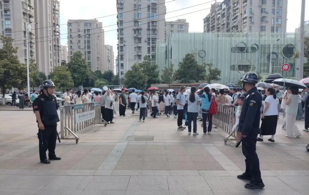 【会员动态】瓯海保安全力护航中考,为学子圆梦保驾护航-第19张图片-四季读书网
