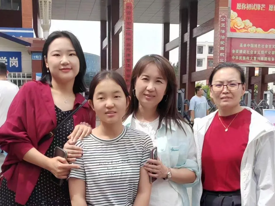 暖心送考 静待花开|锡市一中教师中考送考纪实-第10张图片-四季读书网
