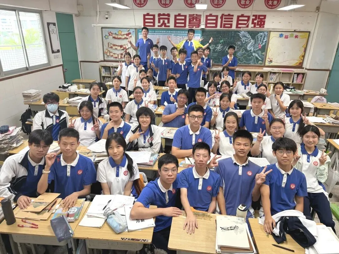 中考首日 | 执笔战中考 少年启华章-第36张图片-四季读书网