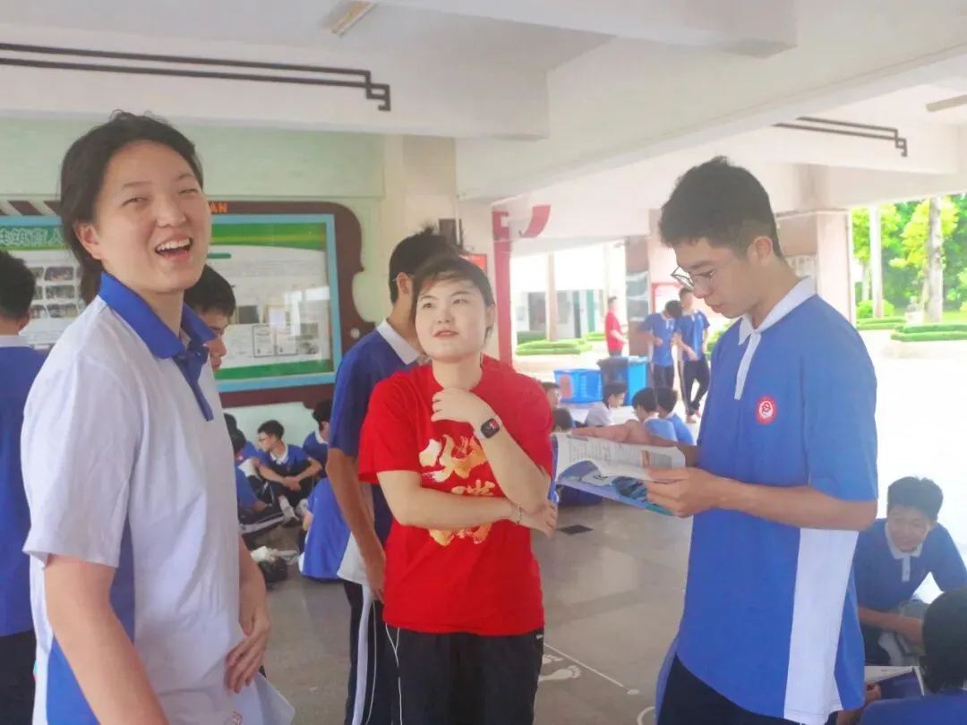 中考首日 | 执笔战中考 少年启华章-第39张图片-四季读书网