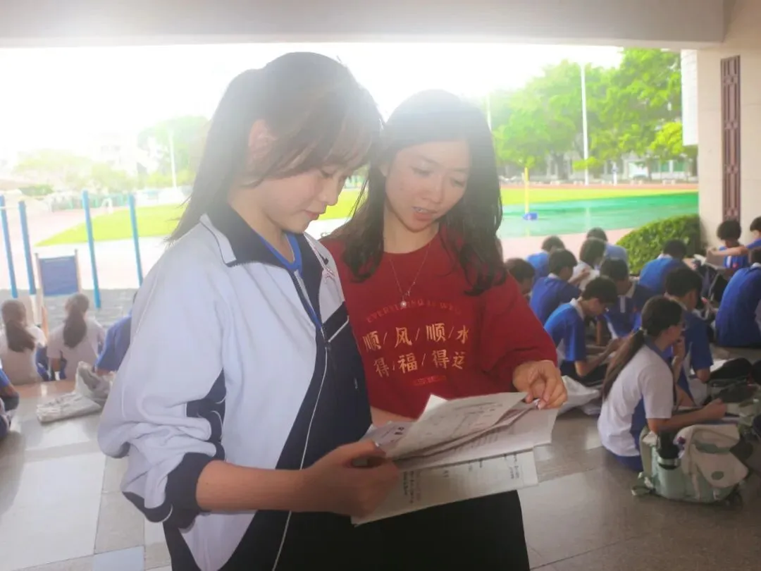 中考首日 | 执笔战中考 少年启华章-第44张图片-四季读书网