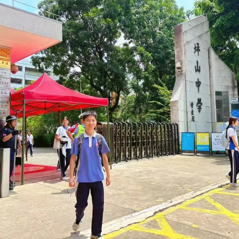 中考首日 | 执笔战中考 少年启华章-第67张图片-四季读书网