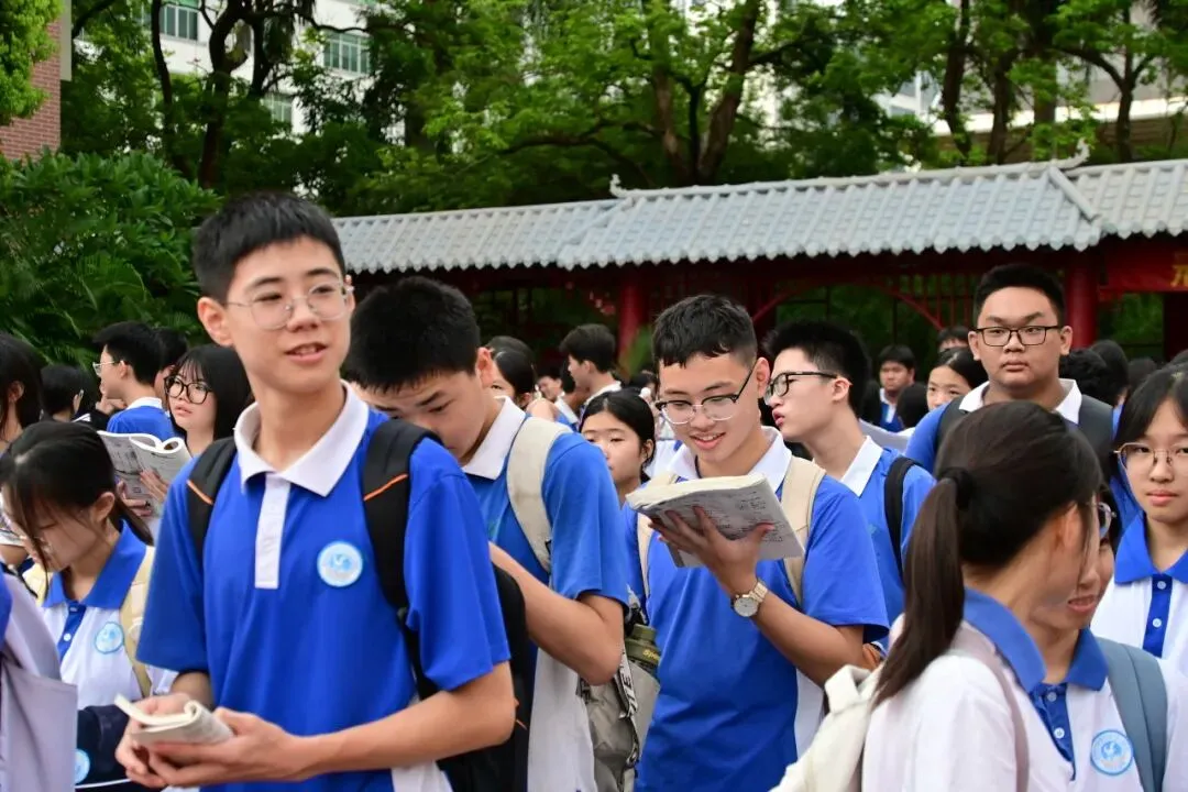 中考首日丨心怀拿云志,今朝圆梦时-第12张图片-四季读书网