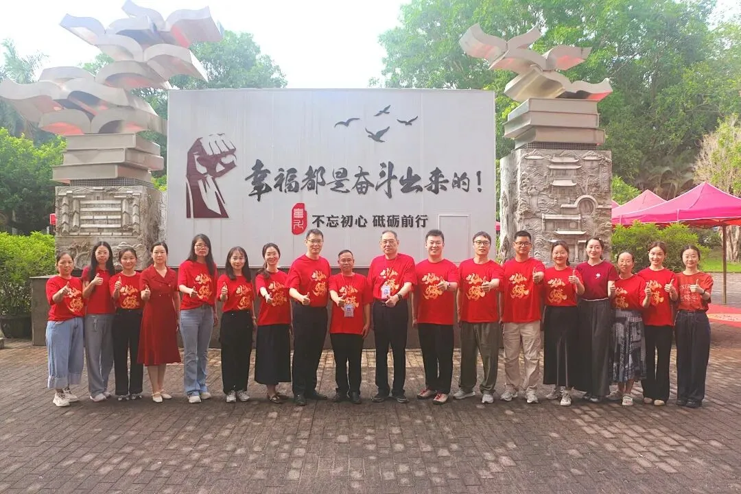 中考首日 | 执笔战中考 少年启华章-第69张图片-四季读书网