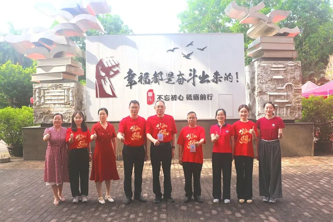 中考首日 | 执笔战中考 少年启华章-第72张图片-四季读书网