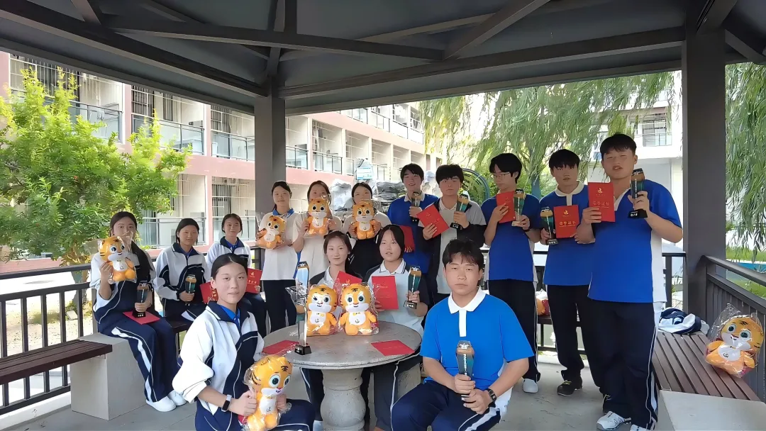 中考首日丨心怀拿云志,今朝圆梦时-第30张图片-四季读书网