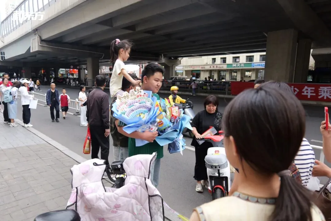 今日开考|新东方呼和浩特学校中考暖心驿站全程护航!-第8张图片-四季读书网