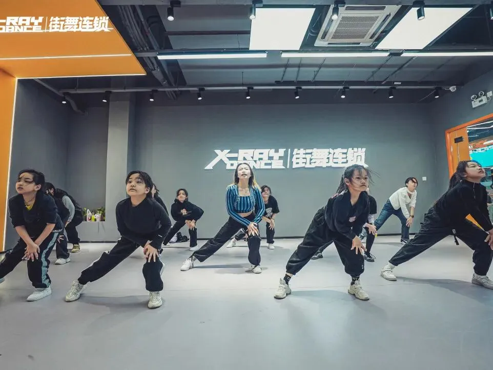 街舞中考加分 | 热烈祝贺我校多名学员喜获一中、三中等校自主招生加分!-第25张图片-四季读书网