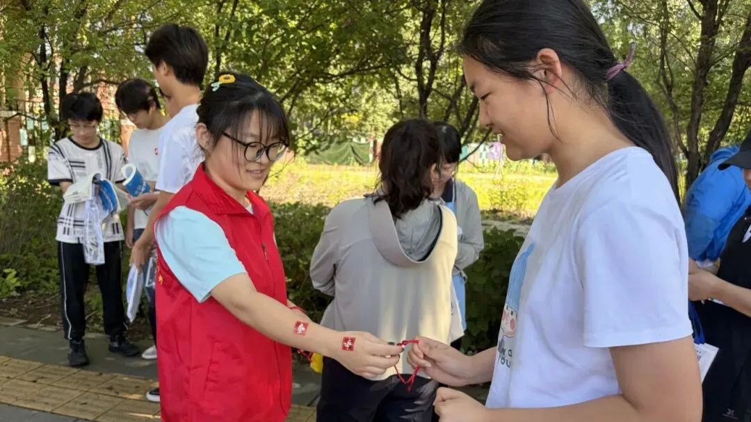 【团学工作】党团共建创实绩,志愿护航中考路——汽车学院助力浑南二点志愿服务工作-第6张图片-四季读书网
