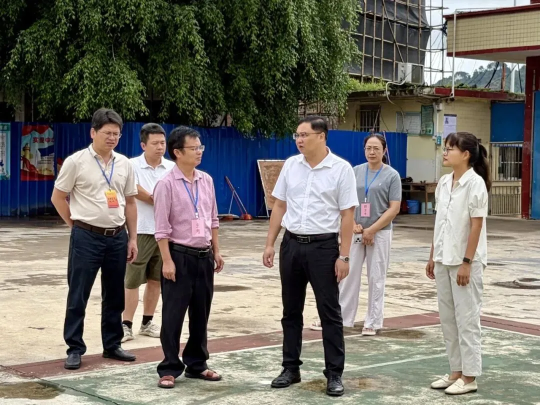 中考逐梦正当时 暖心护航不缺位-第4张图片-四季读书网