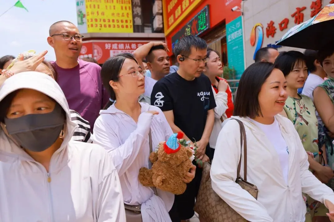 笔落夏章,青春逐光!海口中考圆满收官-第11张图片-四季读书网