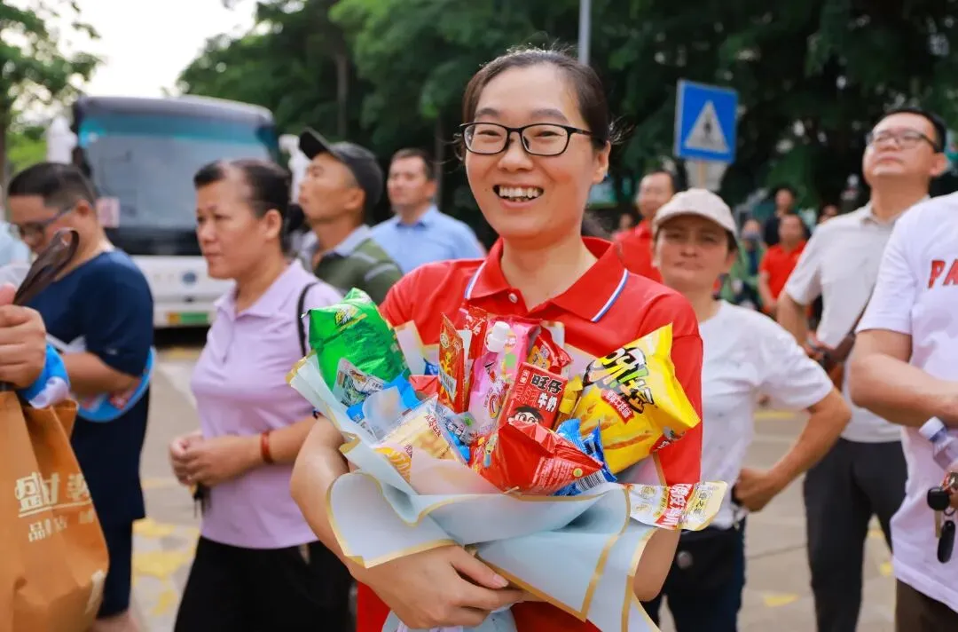 笔落夏章,青春逐光!海口中考圆满收官-第16张图片-四季读书网