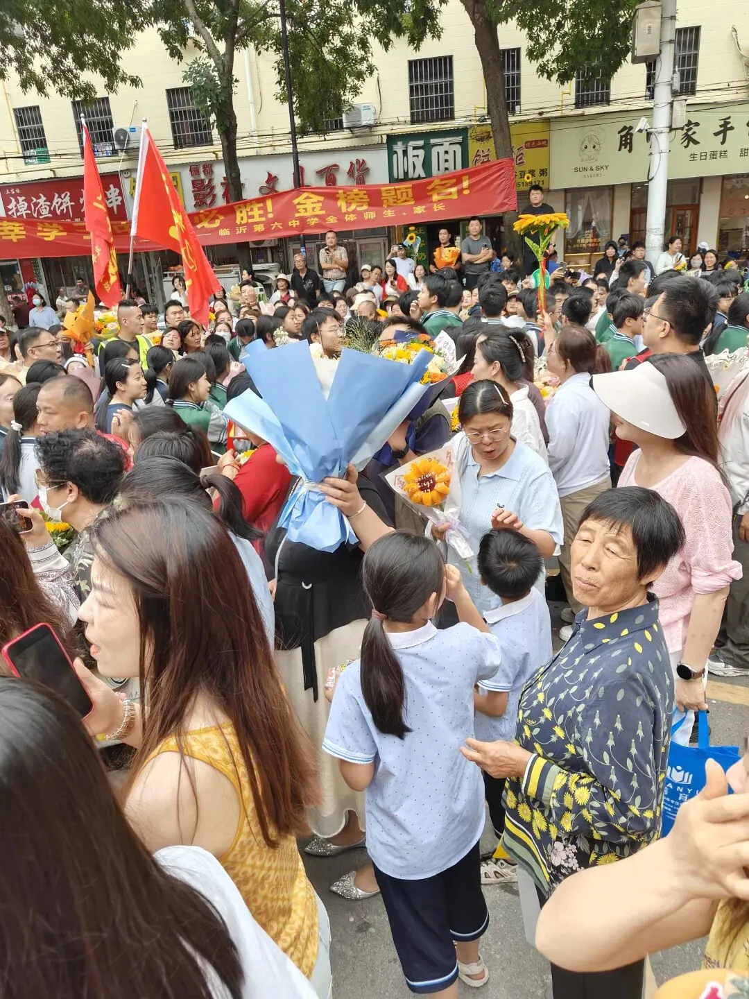中考落幕,妈妈永远是孩子一生的底气-第3张图片-四季读书网