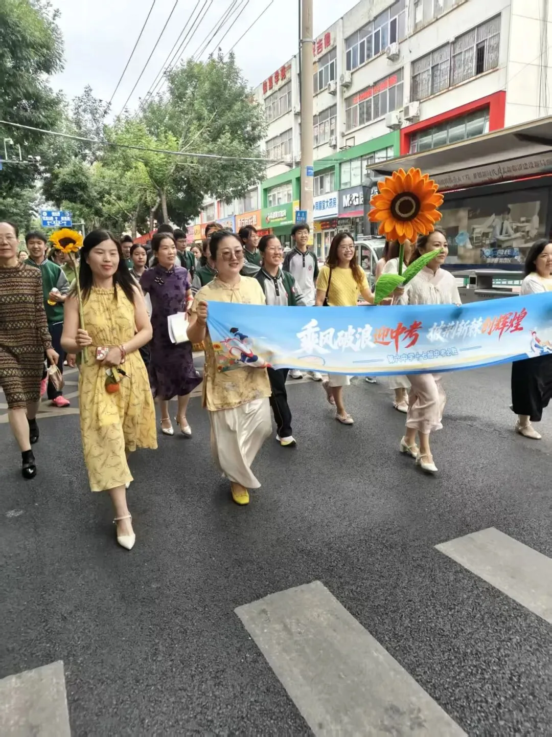 中考落幕,妈妈永远是孩子一生的底气-第14张图片-四季读书网