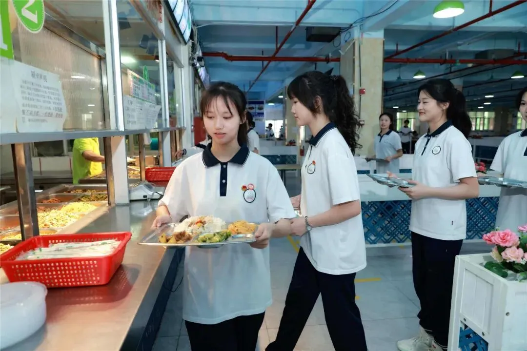 冲刺中考!加油少年们!-第59张图片-四季读书网