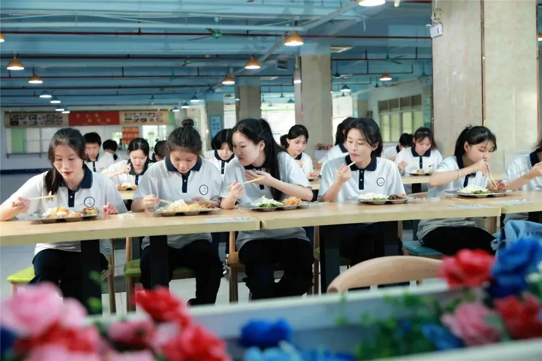 冲刺中考!加油少年们!-第61张图片-四季读书网
