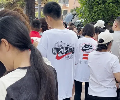 直击2026长春中考首日!“高考大神”现身考点为中考生送好运!-第5张图片-四季读书网