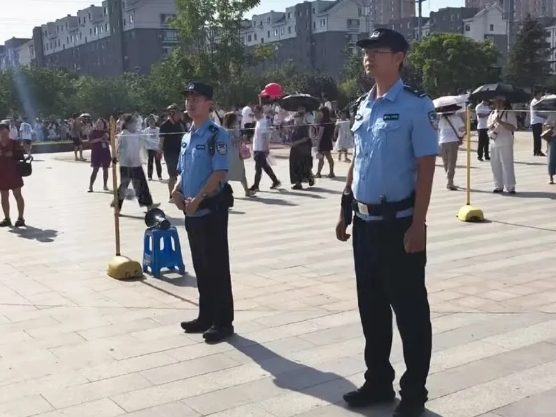 藏蓝护航中考!宽城公安多措守护学子逐梦路-第23张图片-四季读书网
