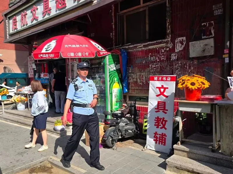 藏蓝护航中考!宽城公安多措守护学子逐梦路-第25张图片-四季读书网