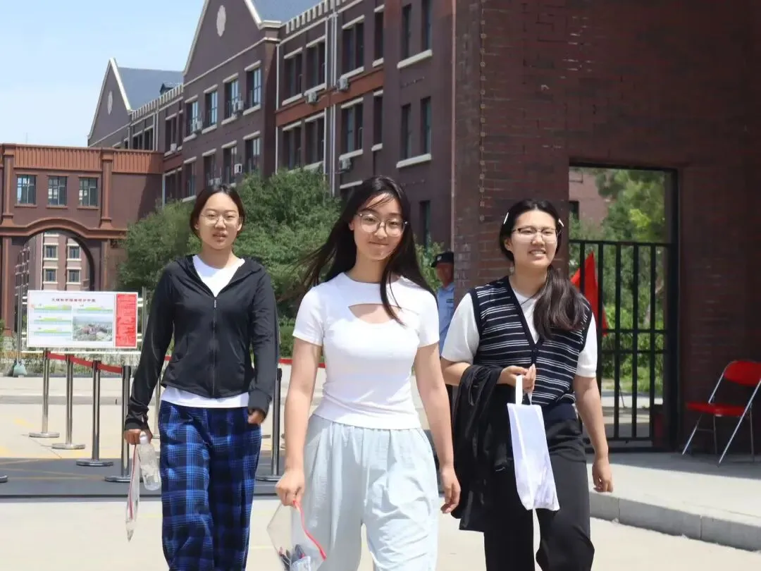 中考落笔!大庆少年奔赴下一程山海-第12张图片-四季读书网