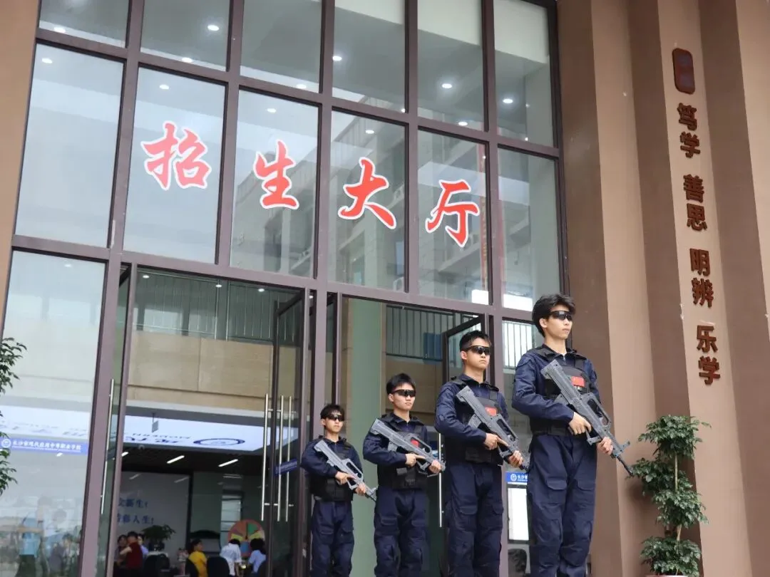 中考择校别盲目!对比多所长沙中职,为什么更多家庭选择长沙市现代应用中等职业学校?-第25张图片-四季读书网