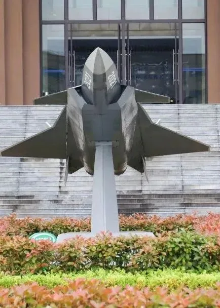 中考择校别盲目!对比多所长沙中职,为什么更多家庭选择长沙市现代应用中等职业学校?-第38张图片-四季读书网