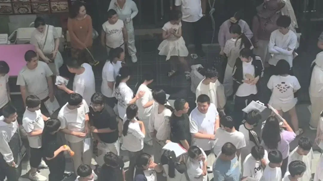 辽源中考第一天:静谧中的磅礴力量-第3张图片-四季读书网
