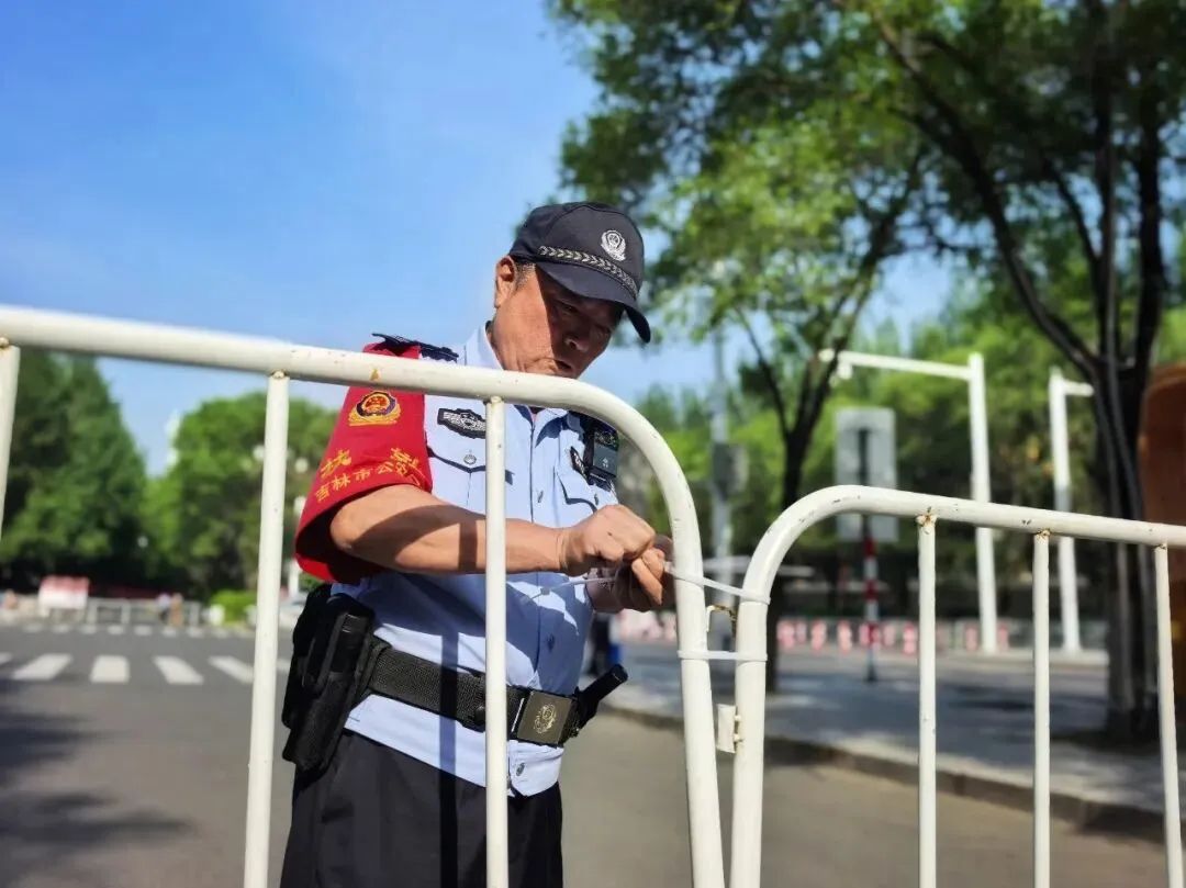 中考首日,江城公安“护考模式”准时上线!-第3张图片-四季读书网