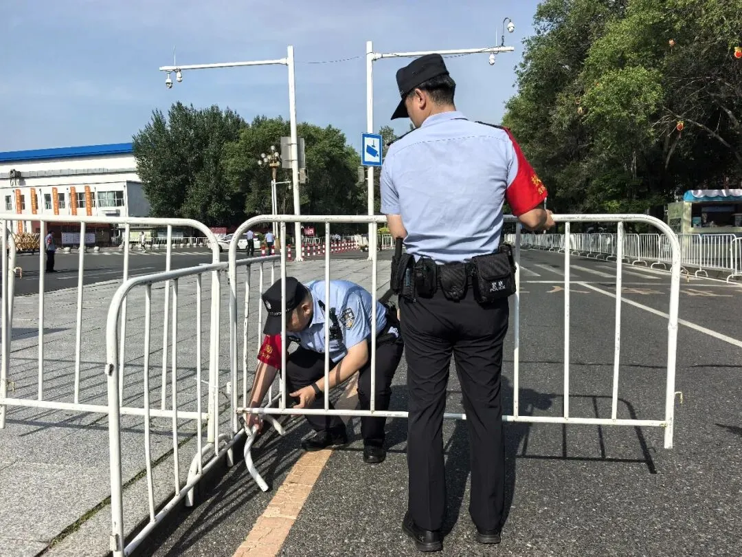 中考首日,江城公安“护考模式”准时上线!-第4张图片-四季读书网