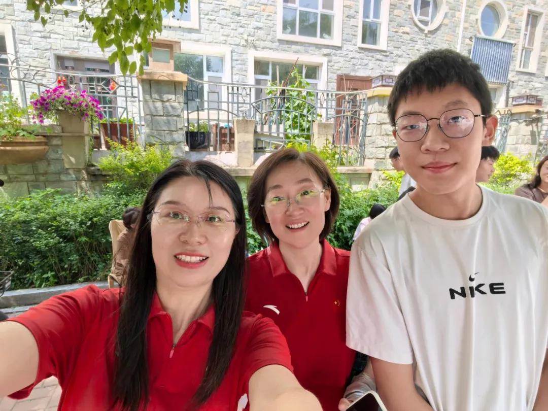 【魅力学府|直击中考】 你执笔奔赴梦想,我满怀温情守望——2026届吉林省实验中学教师团队带考掠影(一)-第19张图片-四季读书网