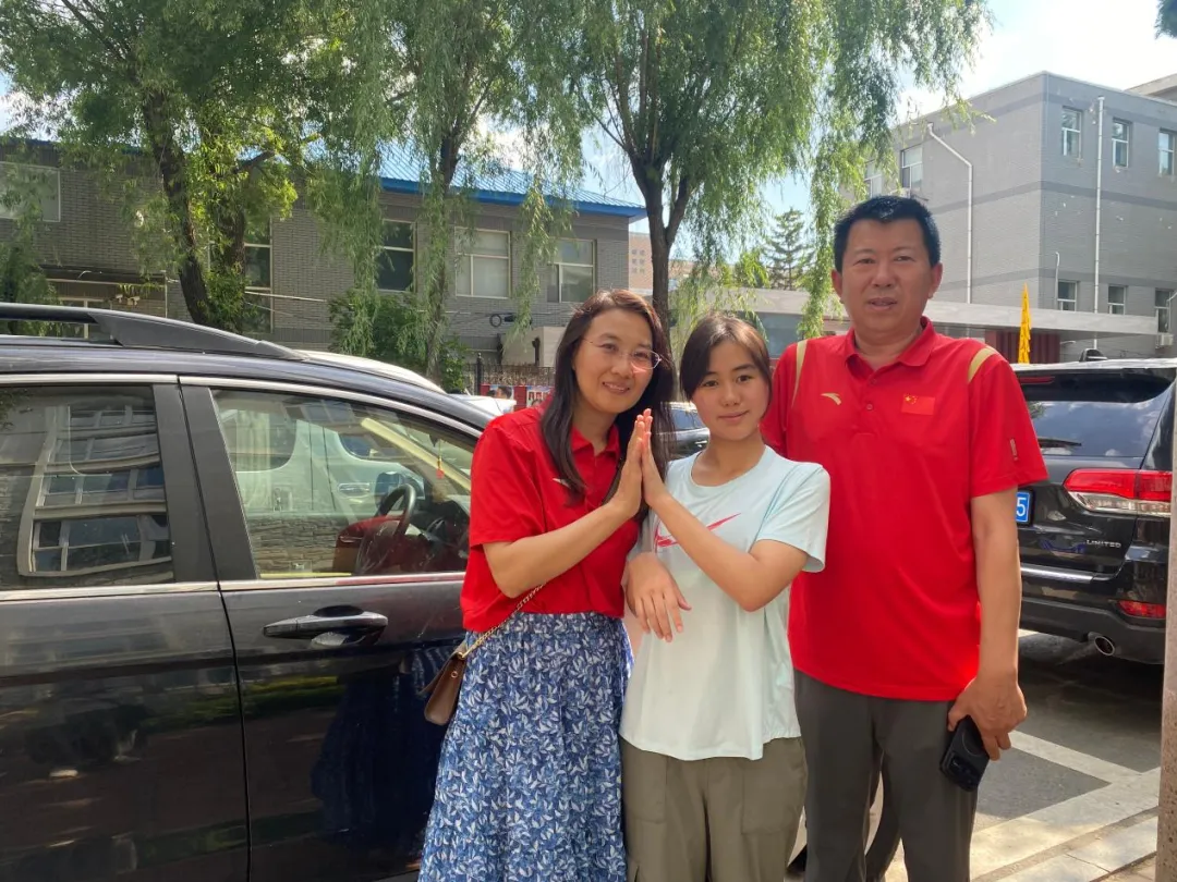 【魅力学府|直击中考】 你执笔奔赴梦想,我满怀温情守望——2026届吉林省实验中学教师团队带考掠影(一)-第21张图片-四季读书网