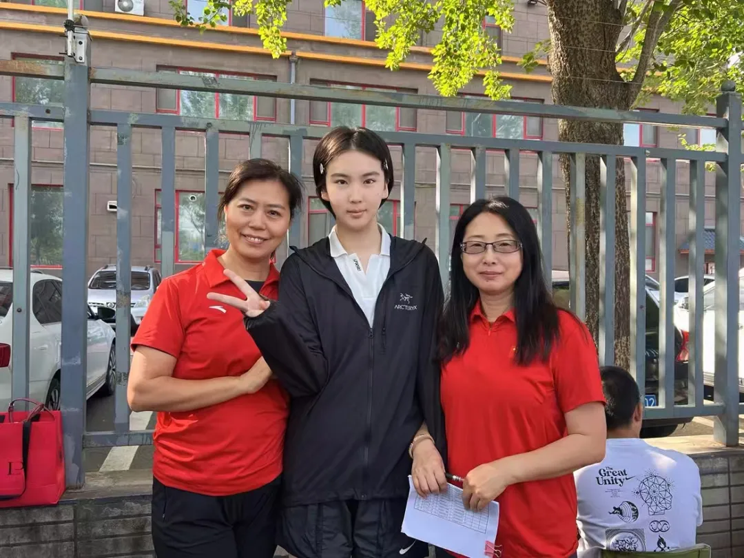 【魅力学府|直击中考】 你执笔奔赴梦想,我满怀温情守望——2026届吉林省实验中学教师团队带考掠影(一)-第22张图片-四季读书网