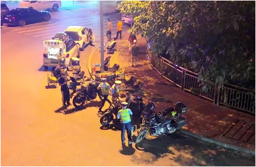 四天风雨兼程 柳州警方护航中考圆满收官-第7张图片-四季读书网