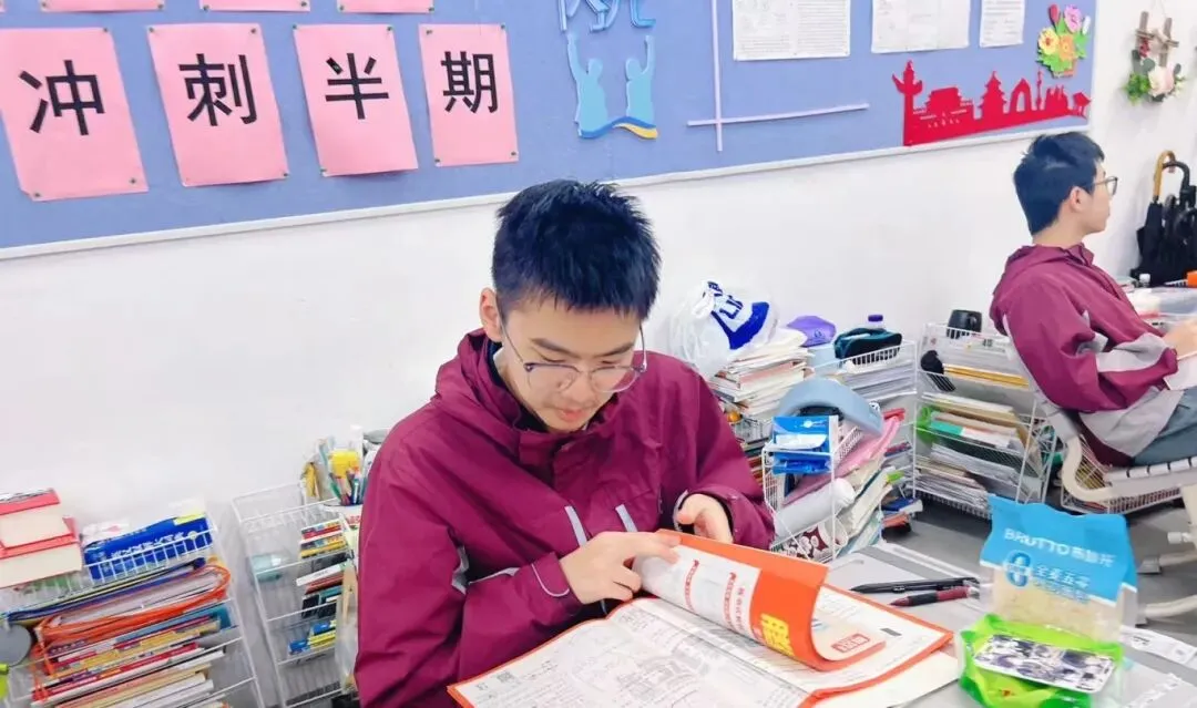 阳光优秀学子 曾松明 | 逆袭之路,从中考“小透明”到全省前列!-第8张图片-四季读书网