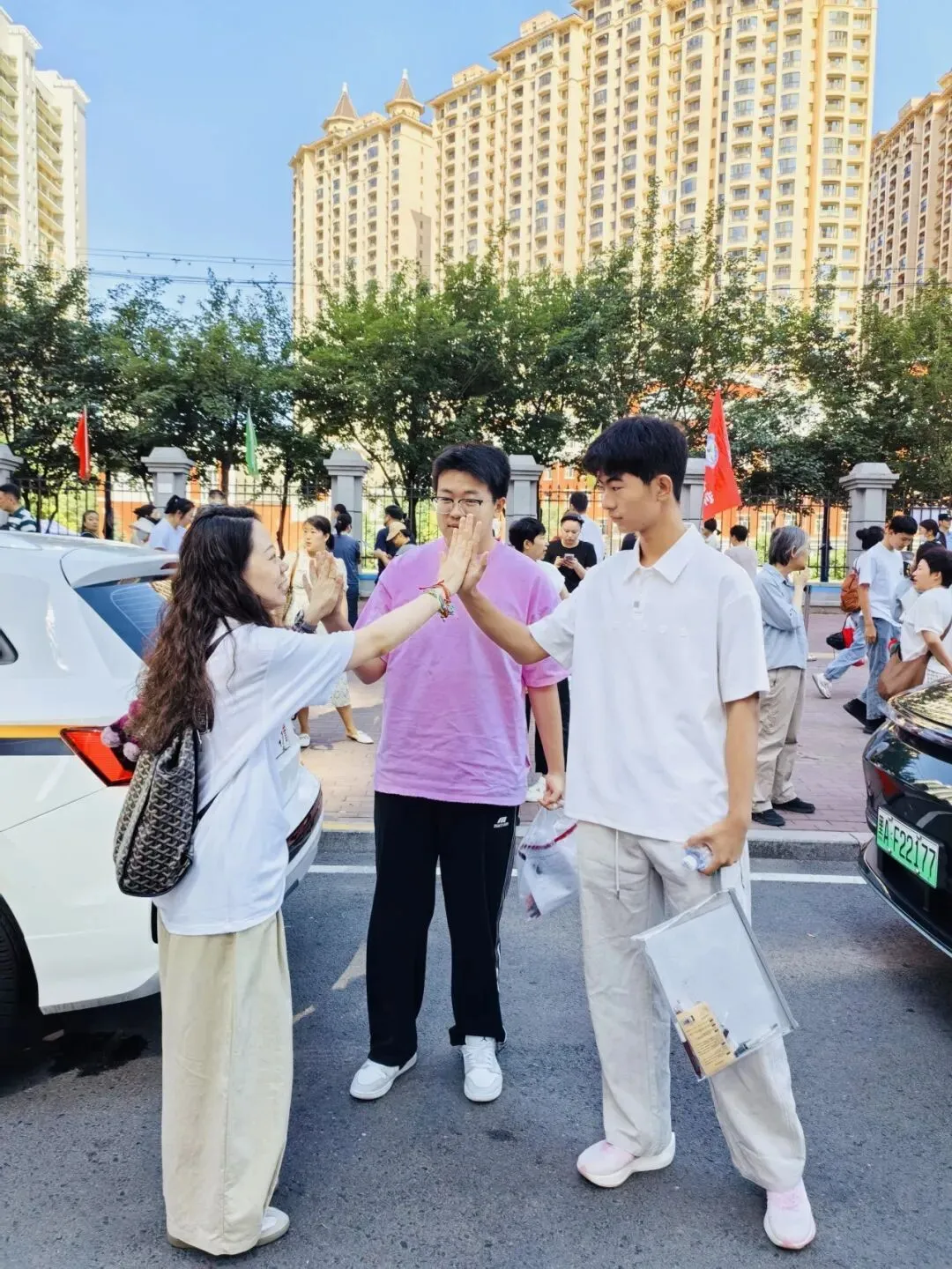 中考收官丨所向皆“中”,前路自有荣光!-第7张图片-四季读书网